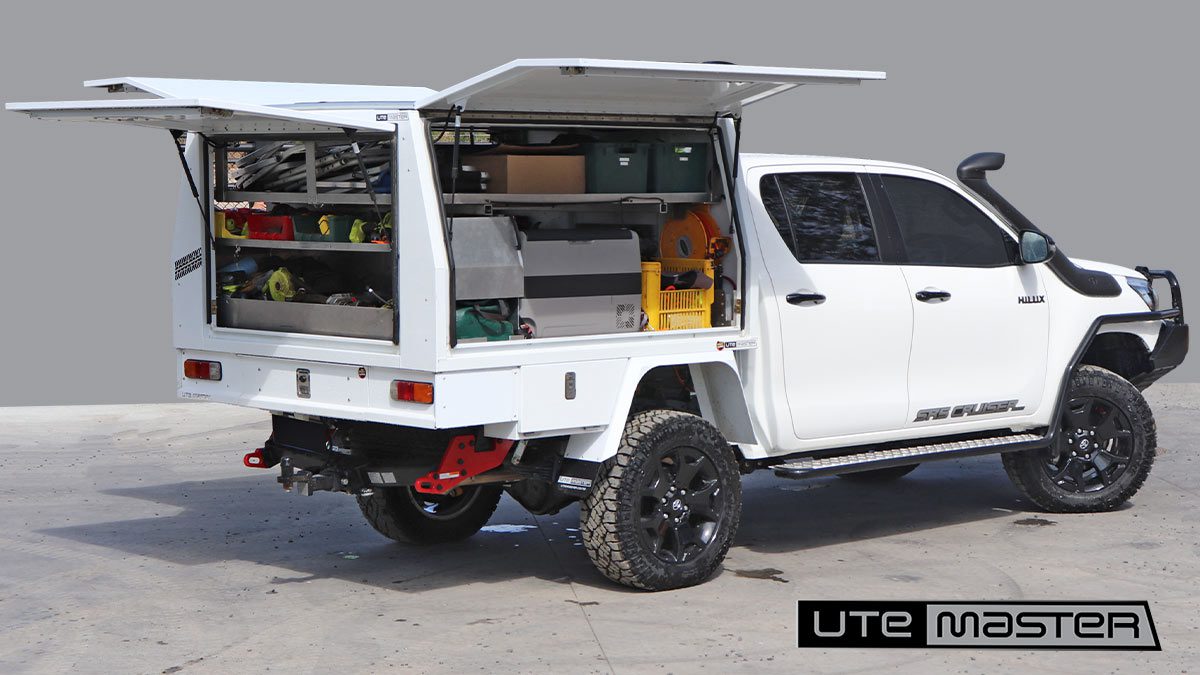 Toyota-Hilux_Service-Body_Ute_White_Off-Road_4